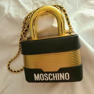 H&M x MOSCHINO GOLD LOCK usedLeather Shoulder Bag